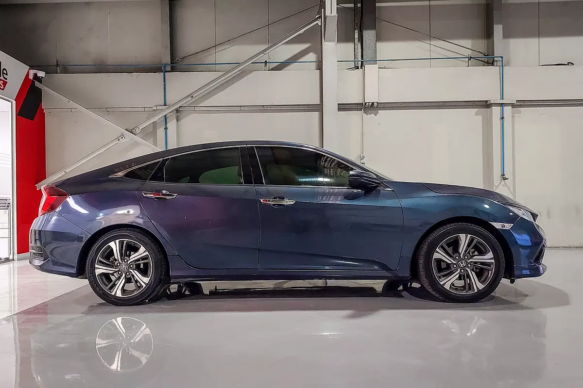 HONDA Civic LX 2021 - photo 4 - Import Émirats | International Cars