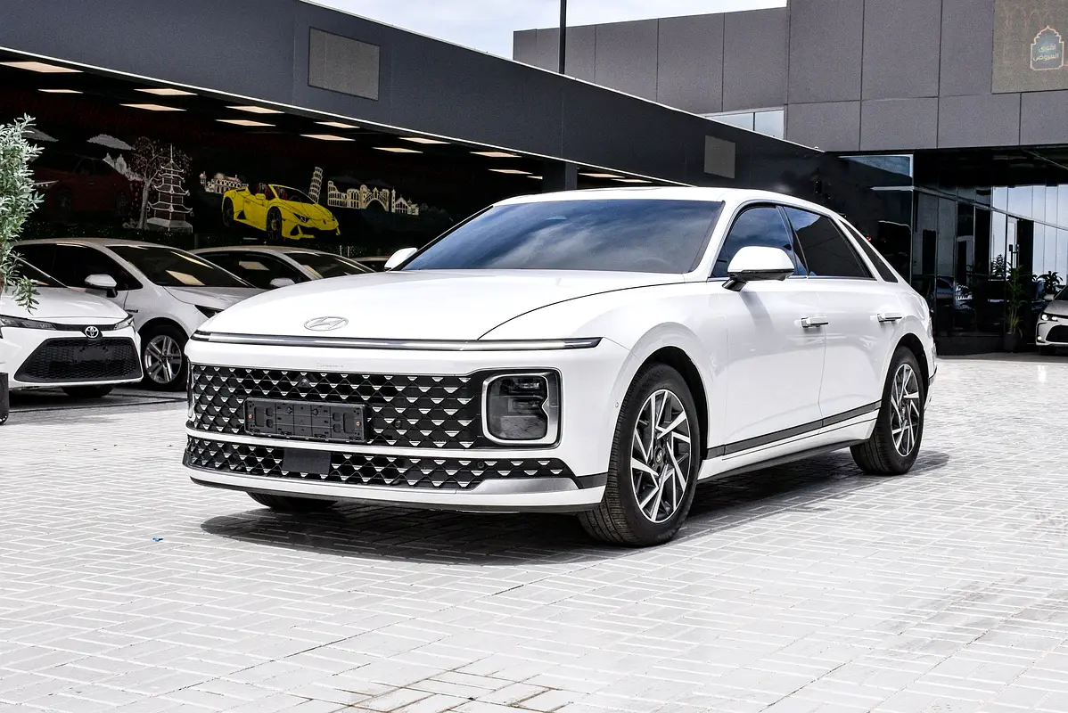 HYUNDAI Azera Smartstream HEV 2025