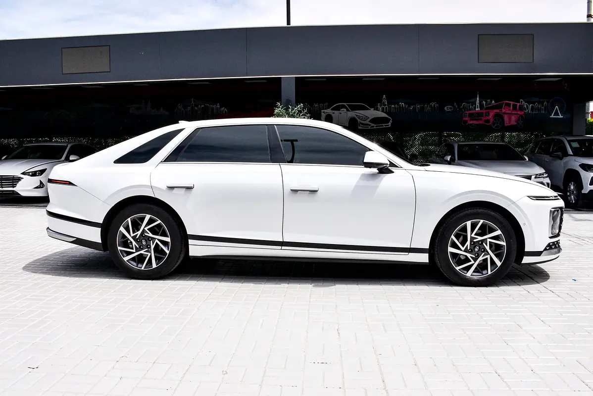 HYUNDAI Azera Smartstream HEV 2025 - photo 5 - Import Émirats | International Cars