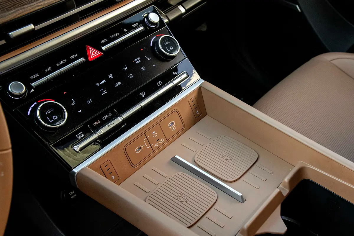 HYUNDAI Santa Fe Premium Plus 2024 - photo 10 - Import Émirats | International Cars
