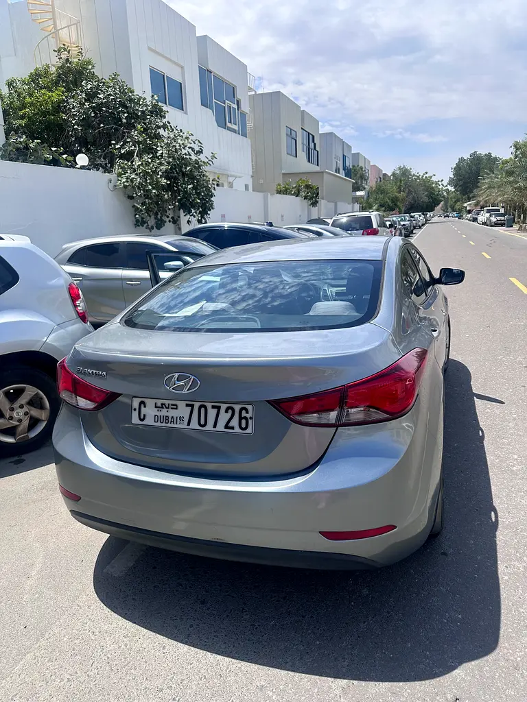 HYUNDAI Elantra Comfort 2015 - photo 2 - Import Émirats | International Cars