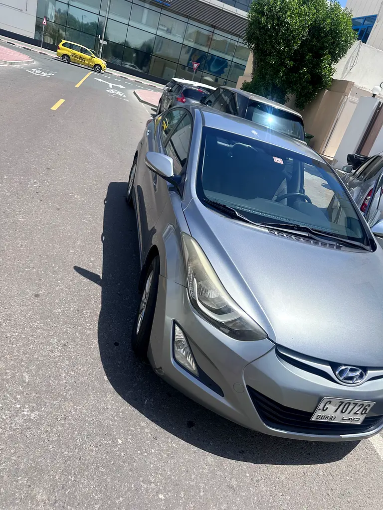 HYUNDAI Elantra Comfort 2015 - photo 7 - Import Émirats | International Cars