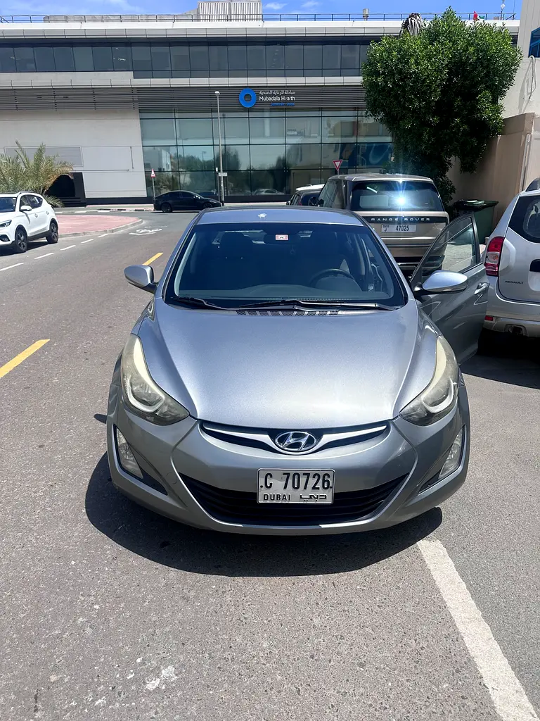HYUNDAI Elantra Comfort 2015 - photo 8 - Import Émirats | International Cars
