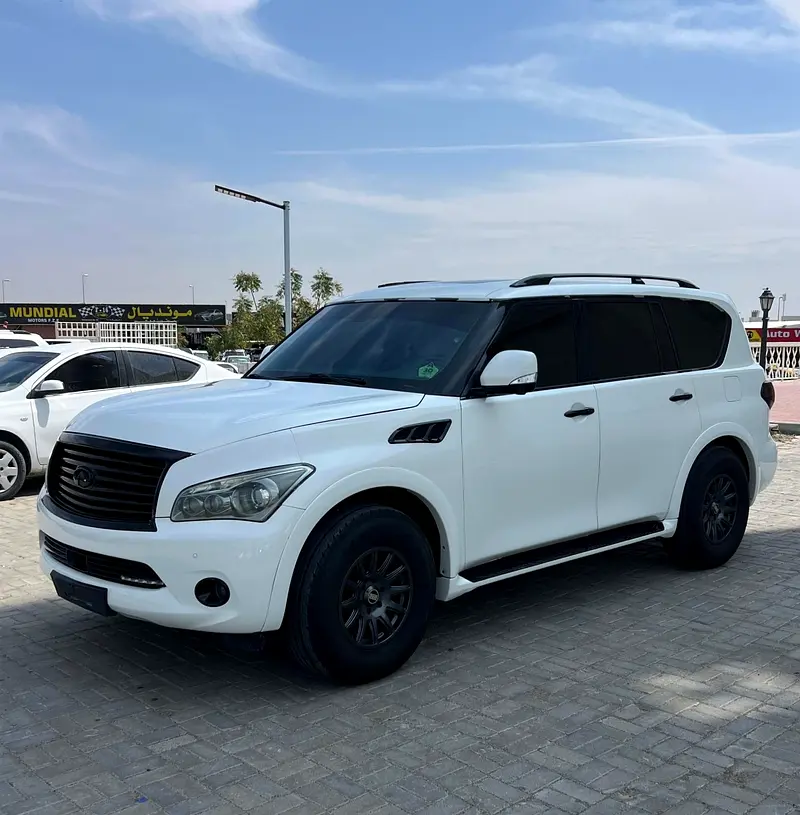 INFINITI QX56 Luxury 2012