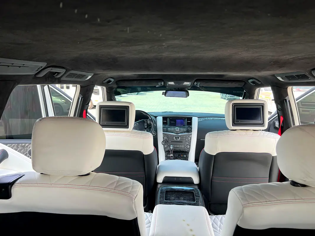 INFINITI QX56 Luxury 2012 - photo 11 - Import Émirats | International Cars