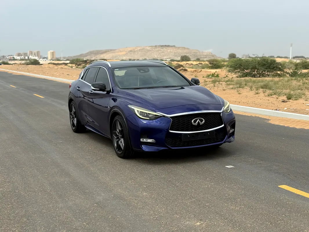 INFINITI QX30 Sport 2017 - photo 5 - Import Émirats | International Cars