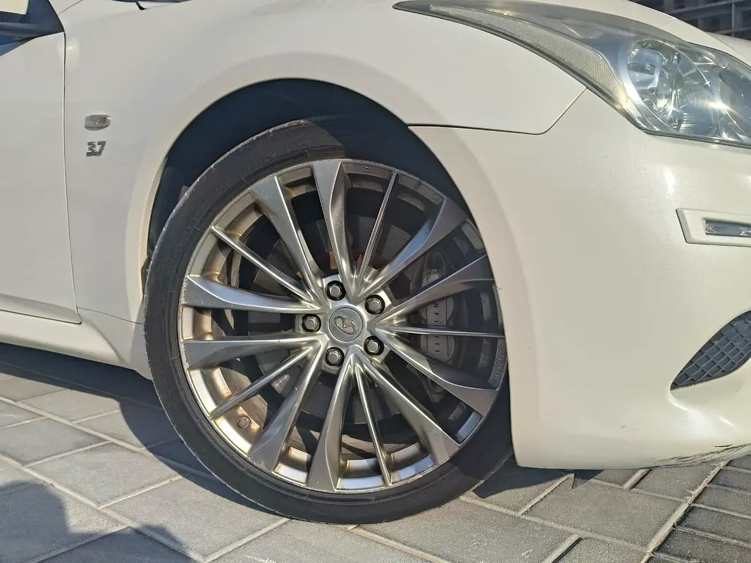 INFINITI Q60 Luxury Sport 2015 - photo 2 - Import Émirats | International Cars