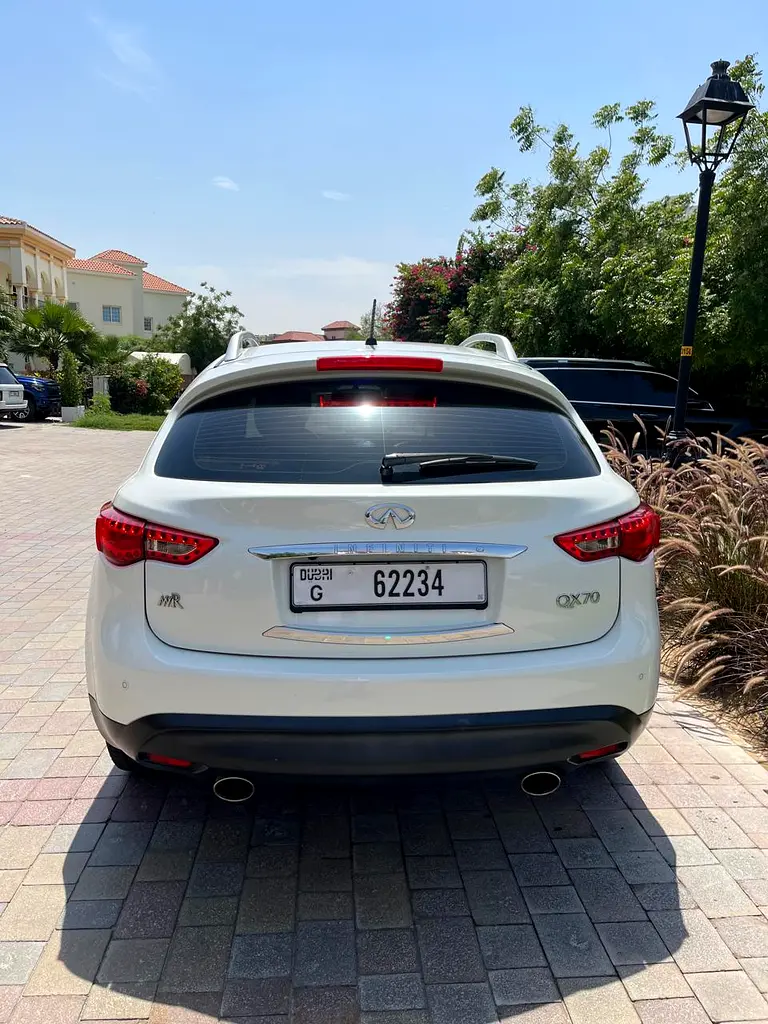 INFINITI QX70 Excellence 2017 - photo 7 - Import Émirats | International Cars