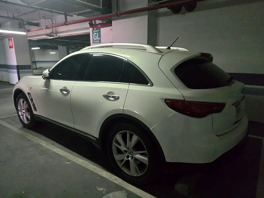INFINITI FX45/FX35 Sport 2012 - photo 2 - Import Émirats | International Cars