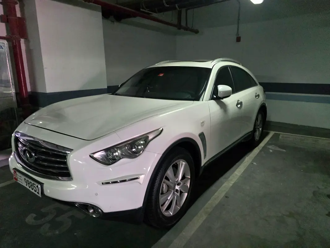 INFINITI FX45/FX35 Sport 2012 - photo 3 - Import Émirats | International Cars