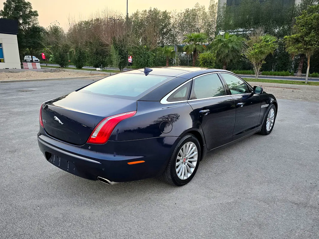 JAGUAR XJ-Series Luxury (SWB) 2015 - photo 6 - Import Émirats | International Cars