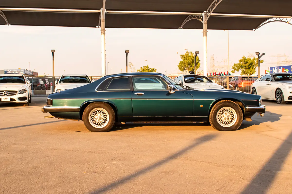 JAGUAR XJS V12 1991 - photo 4 - Import Émirats | International Cars