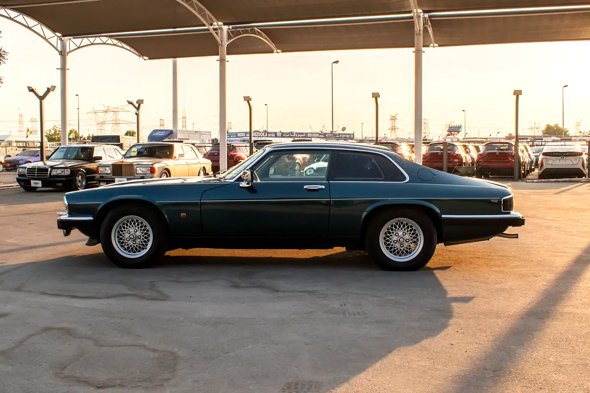 JAGUAR XJS V12 1991 - photo 5 - Import Émirats | International Cars