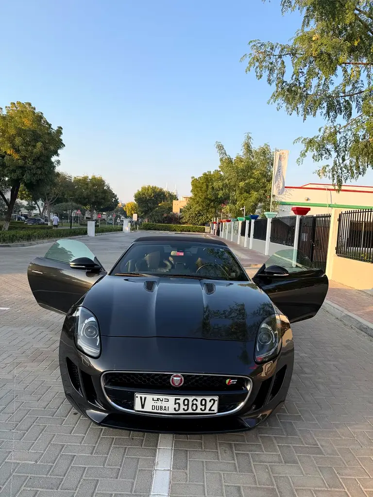 JAGUAR F-Type Cabriolet 2015 - photo 10 - Import Émirats | International Cars