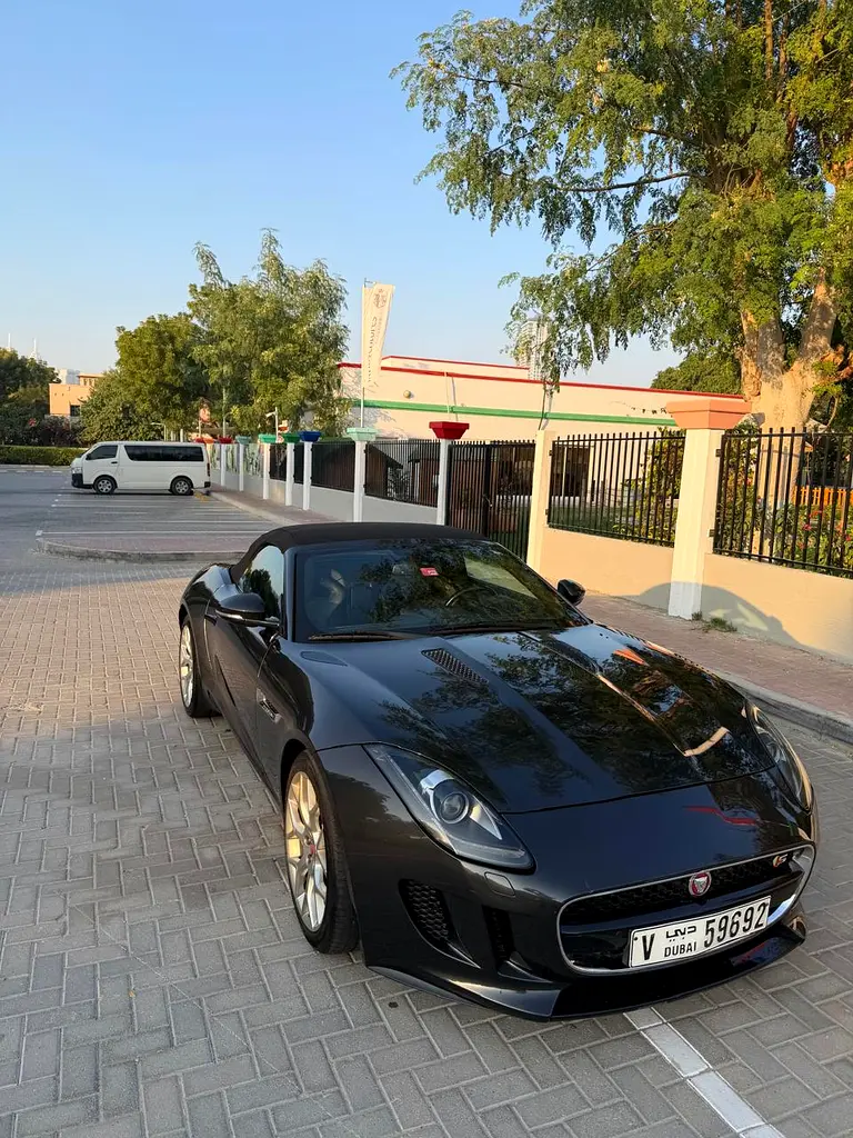 JAGUAR F-Type Cabriolet 2015 - photo 2 - Import Émirats | International Cars