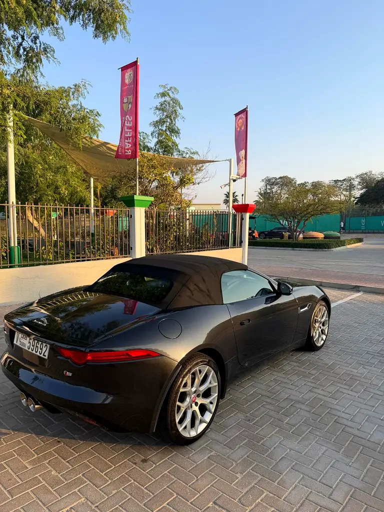 JAGUAR F-Type Cabriolet 2015 - photo 4 - Import Émirats | International Cars