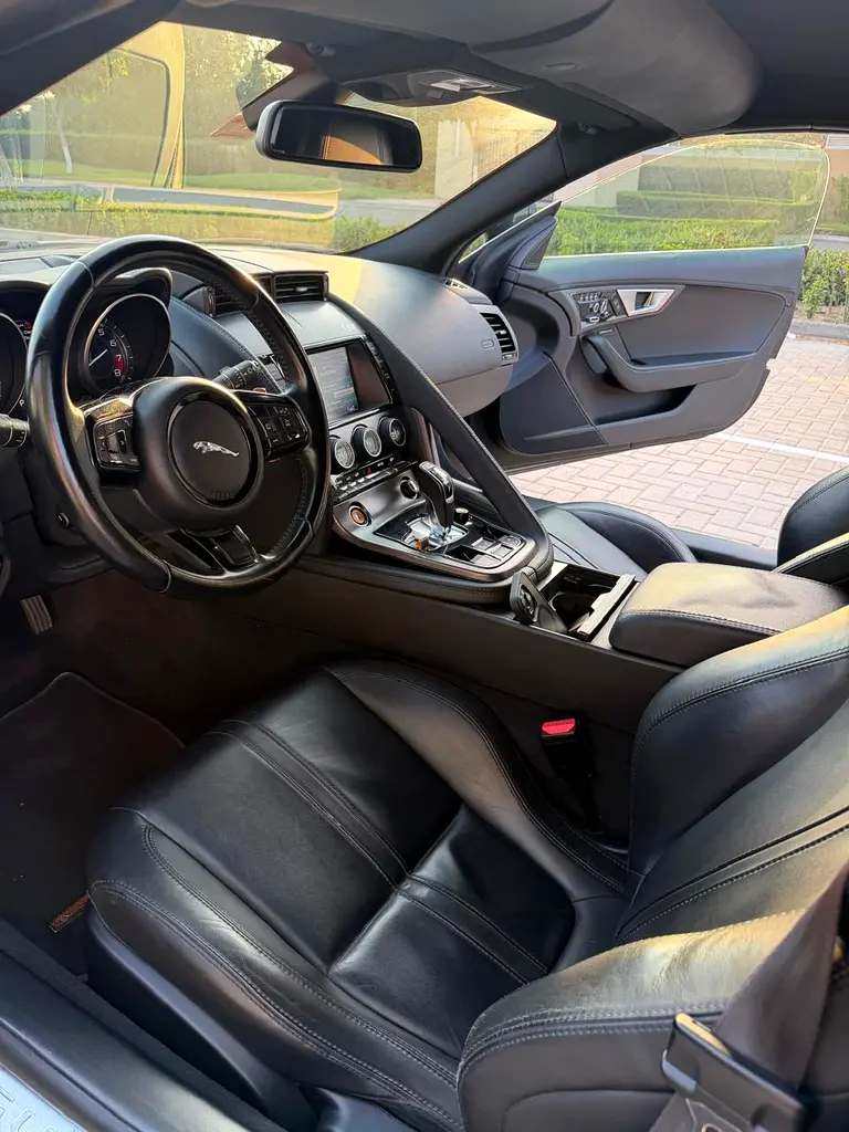JAGUAR F-Type Cabriolet 2015 - photo 5 - Import Émirats | International Cars