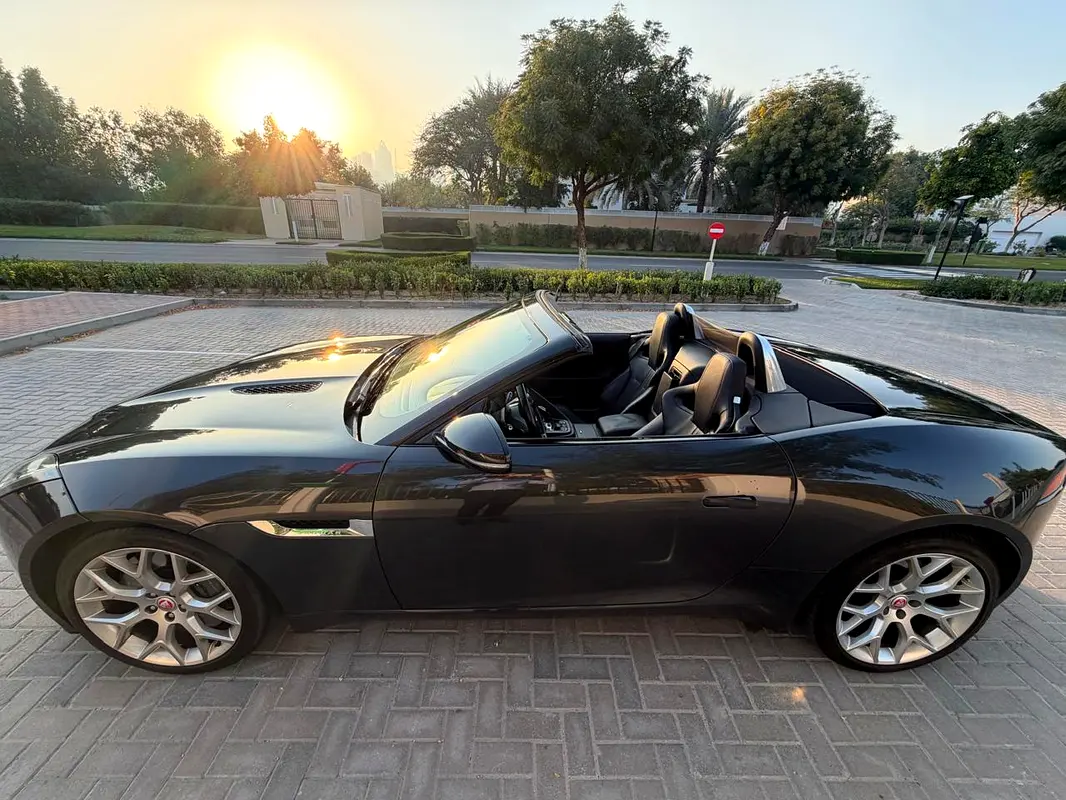 JAGUAR F-Type Cabriolet 2015 - photo 7 - Import Émirats | International Cars