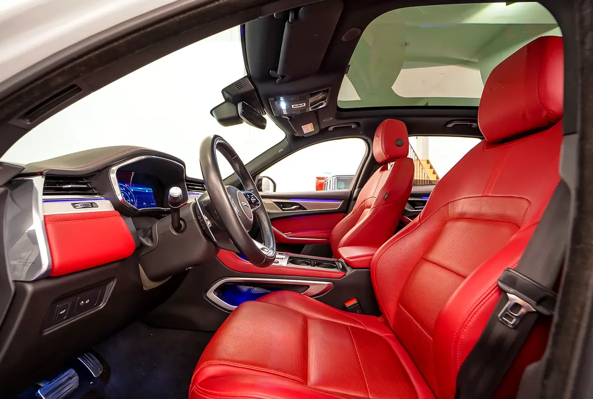 JAGUAR F-Pace R-Dynamic 2022 - photo 10 - Import Émirats | International Cars