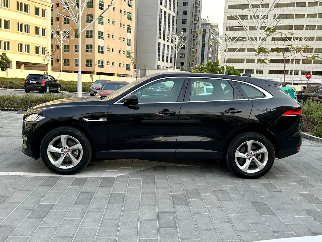 JAGUAR F-Pace Prestige 2019 - photo 3 - Import Émirats | International Cars