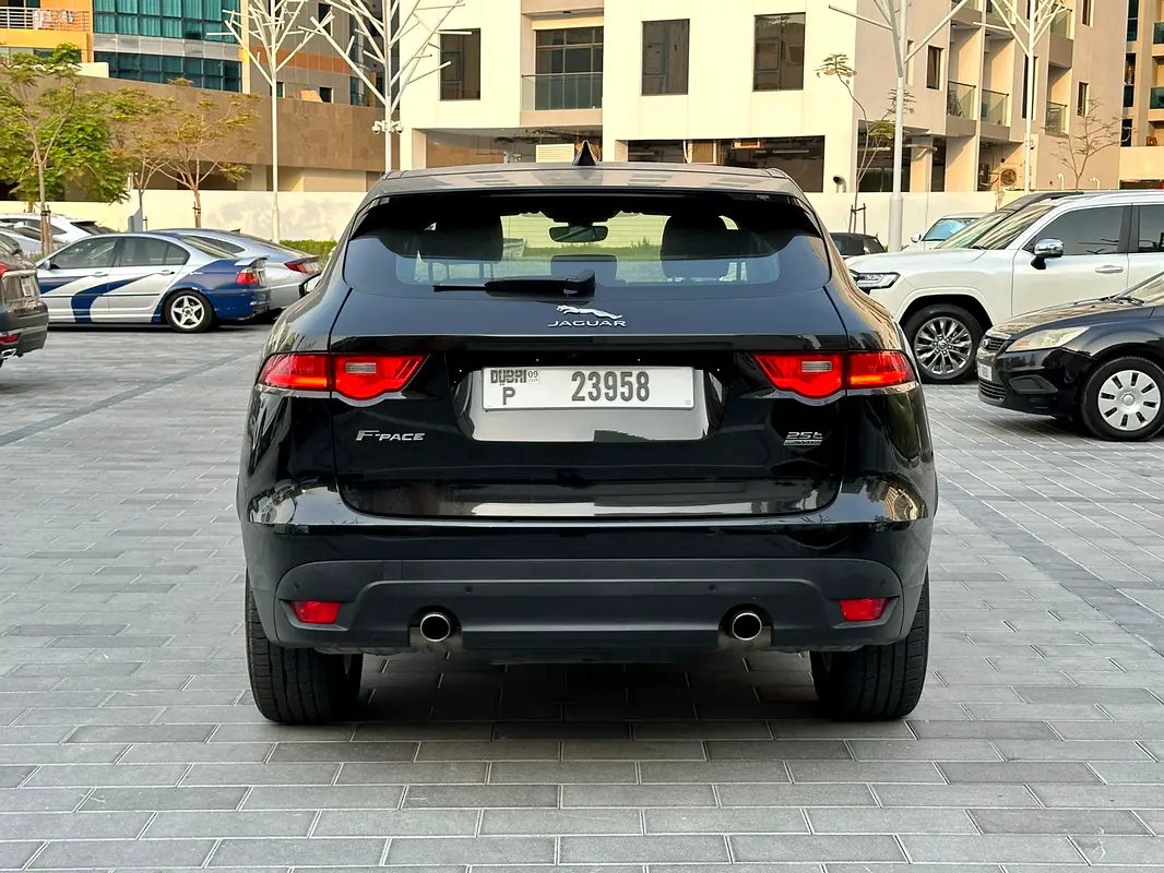 JAGUAR F-Pace Prestige 2019 - photo 5 - Import Émirats | International Cars