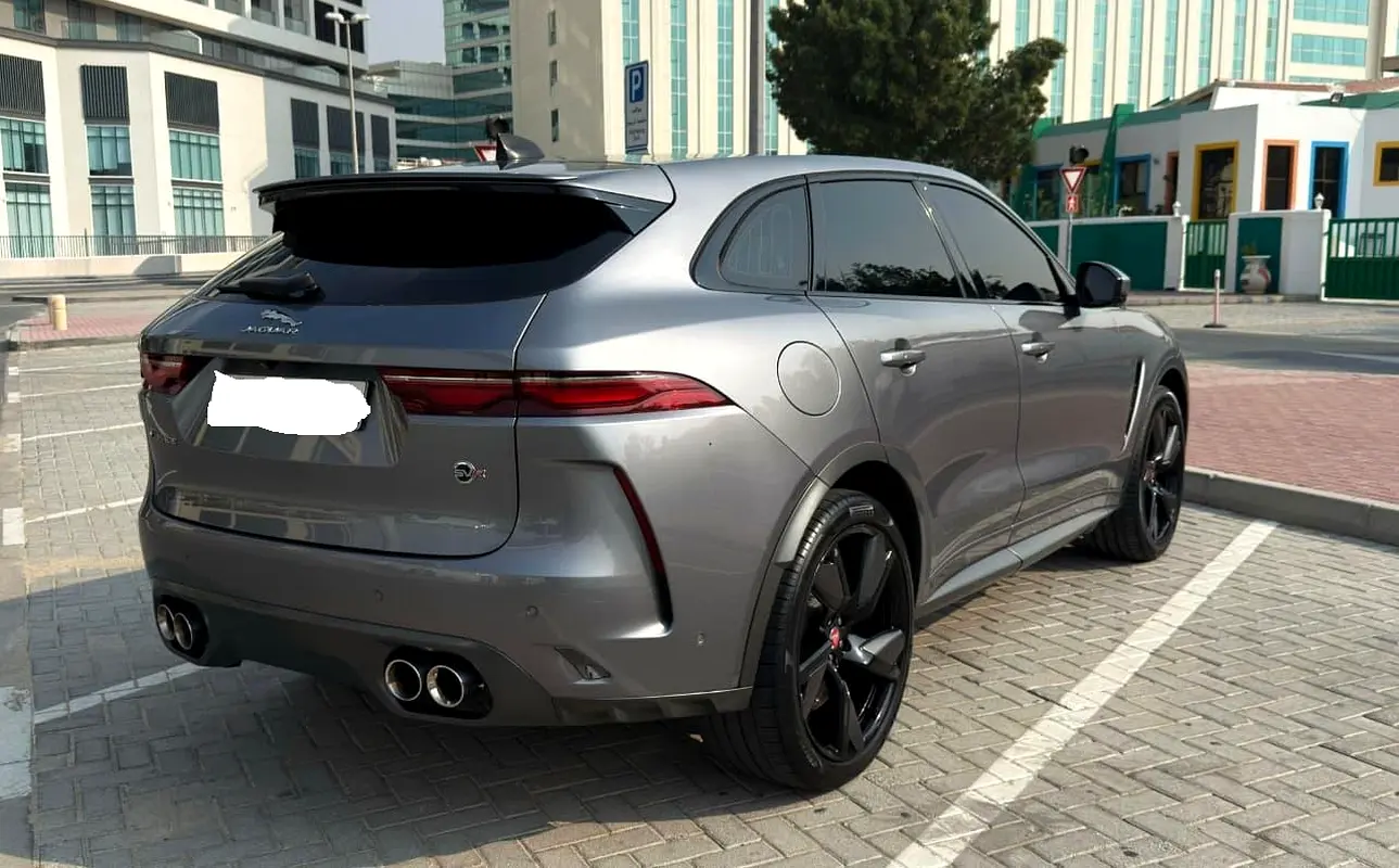 JAGUAR F-Pace SVR 2022 - photo 3 - Import Émirats | International Cars