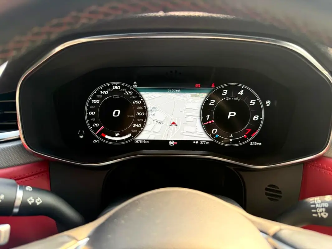 JAGUAR F-Pace SVR 2022 - photo 8 - Import Émirats | International Cars