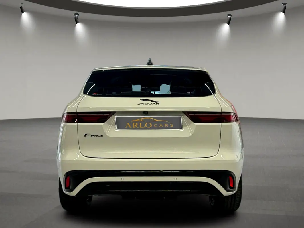 JAGUAR F-Pace R-Dynamic SE 2021 - photo 6 - Import Émirats | International Cars