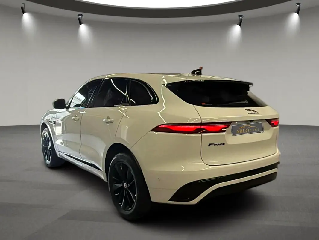 JAGUAR F-Pace R-Dynamic SE 2021 - photo 7 - Import Émirats | International Cars