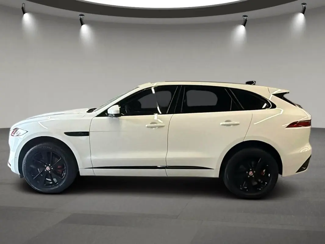 JAGUAR F-Pace R-Dynamic SE 2021 - photo 8 - Import Émirats | International Cars