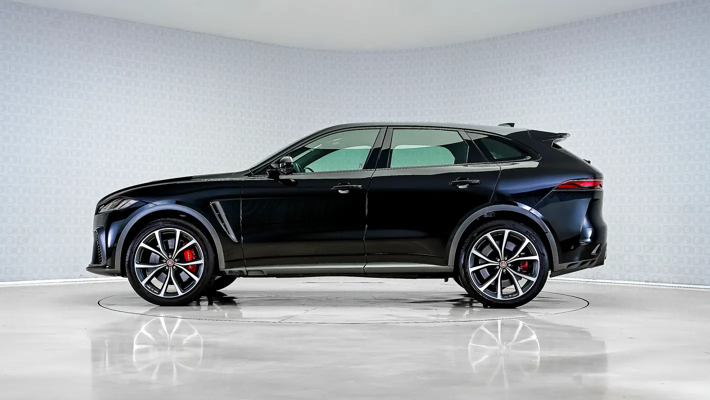 JAGUAR F-Pace SVR 2023 - photo 11 - Import Émirats | International Cars