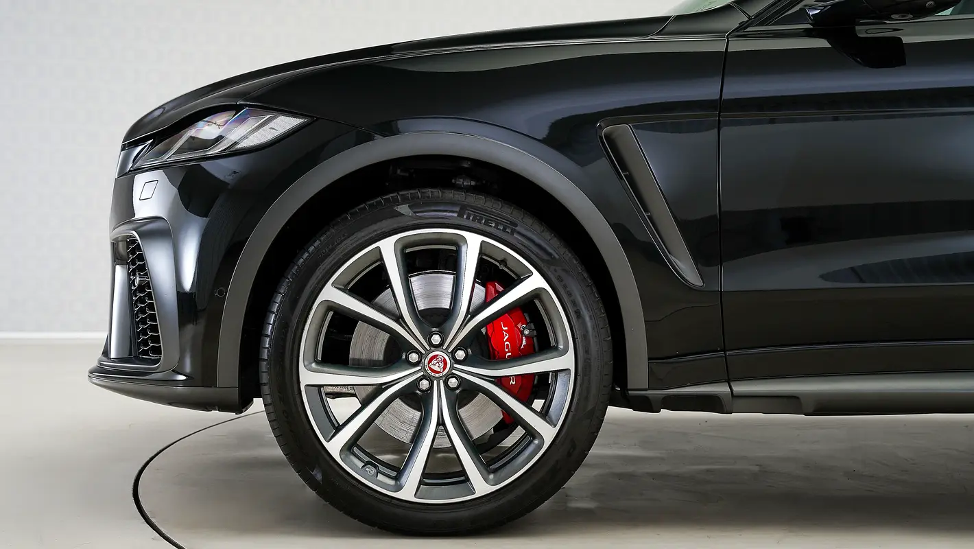 JAGUAR F-Pace SVR 2023 - photo 12 - Import Émirats | International Cars