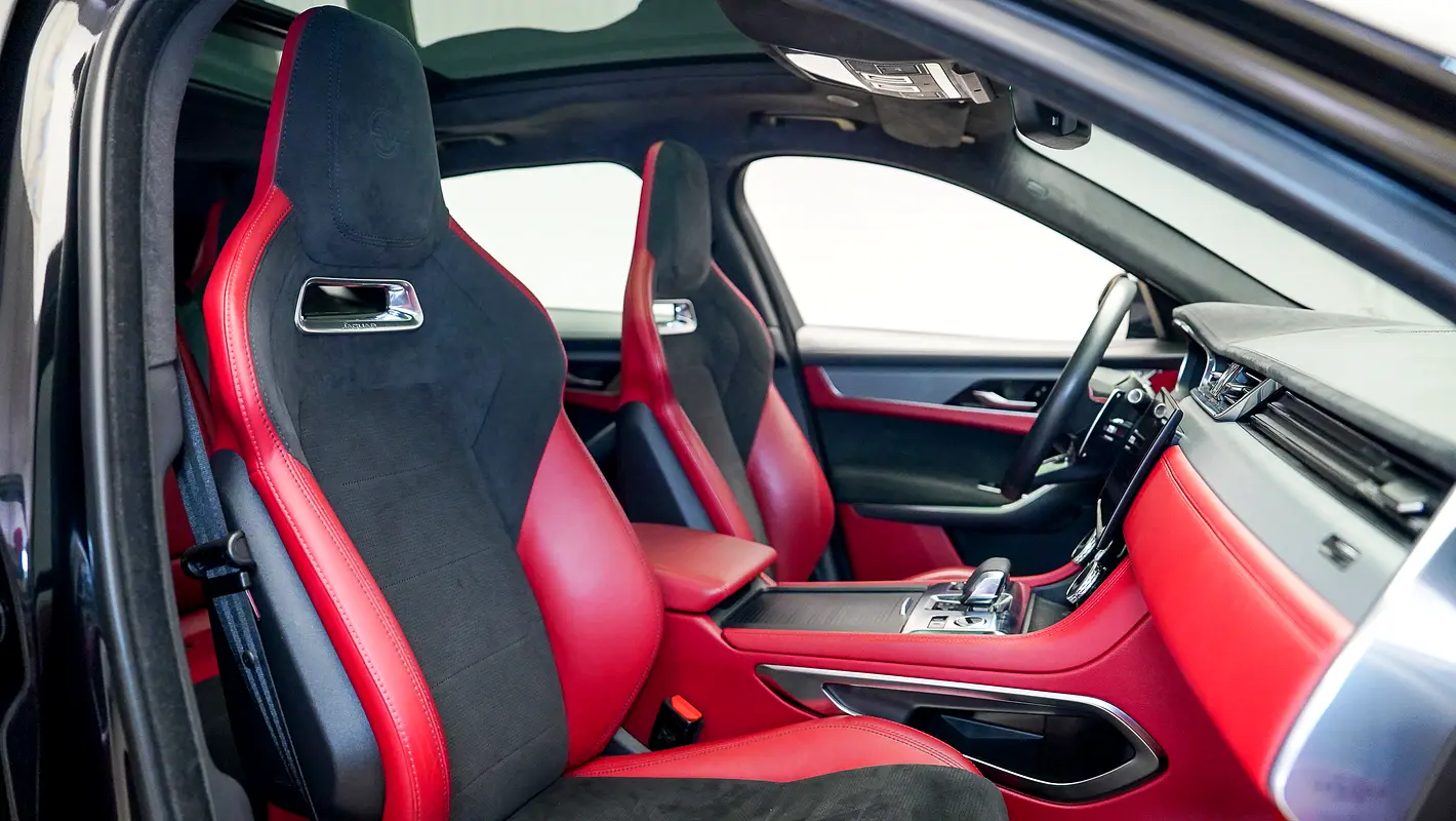 JAGUAR F-Pace SVR 2023 - photo 6 - Import Émirats | International Cars