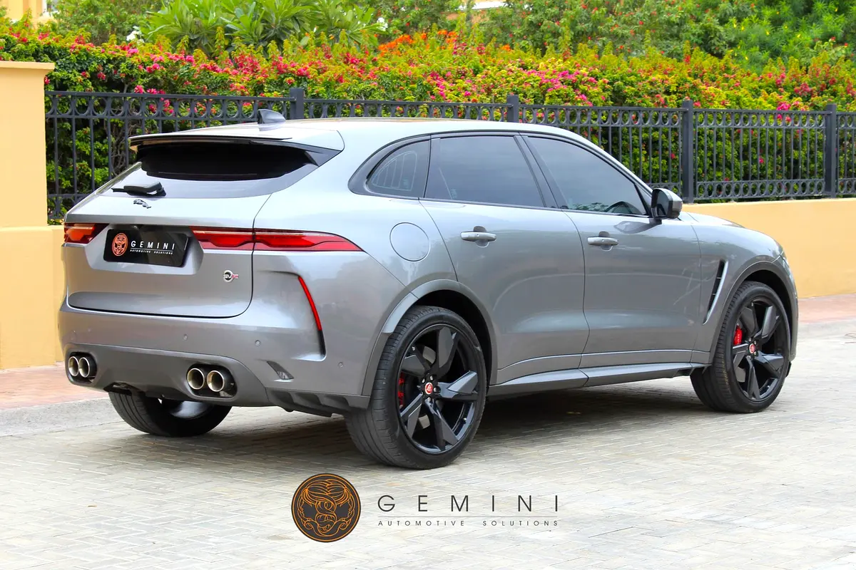 JAGUAR F-Pace SVR 2021 - photo 6 - Import Émirats | International Cars
