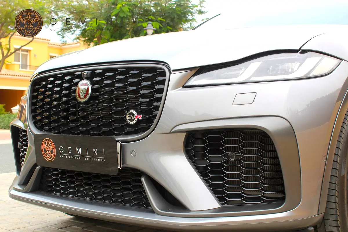 JAGUAR F-Pace SVR 2021 - photo 7 - Import Émirats | International Cars