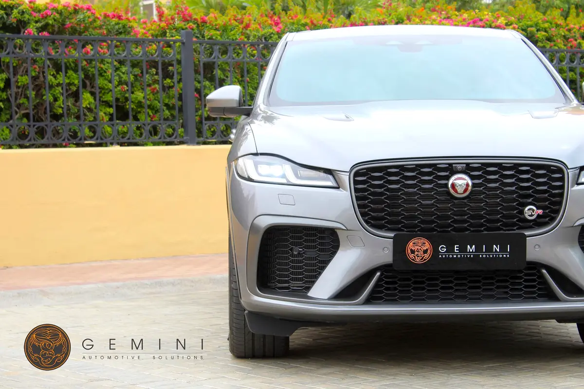 JAGUAR F-Pace SVR 2021 - photo 8 - Import Émirats | International Cars