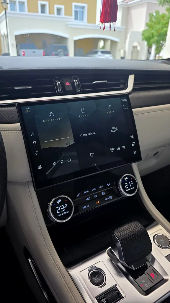 JAGUAR F-Pace SVR 2021 - photo 6 - Import Émirats | International Cars