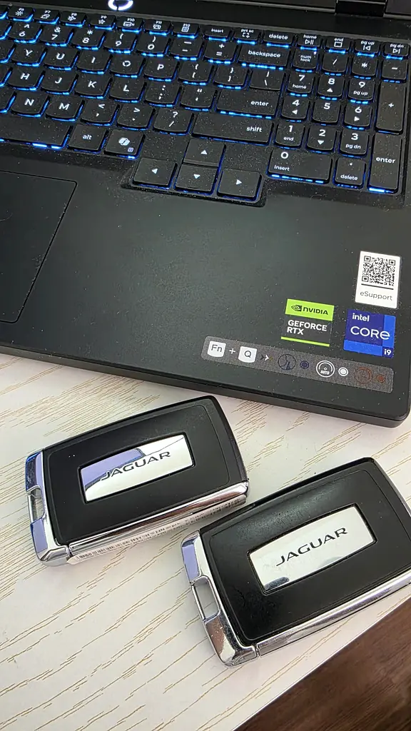 JAGUAR F-Pace SVR 2021 - photo 8 - Import Émirats | International Cars