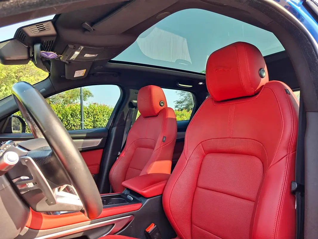 JAGUAR F-Pace R-Dynamic SE 2021 - photo 11 - Import Émirats | International Cars