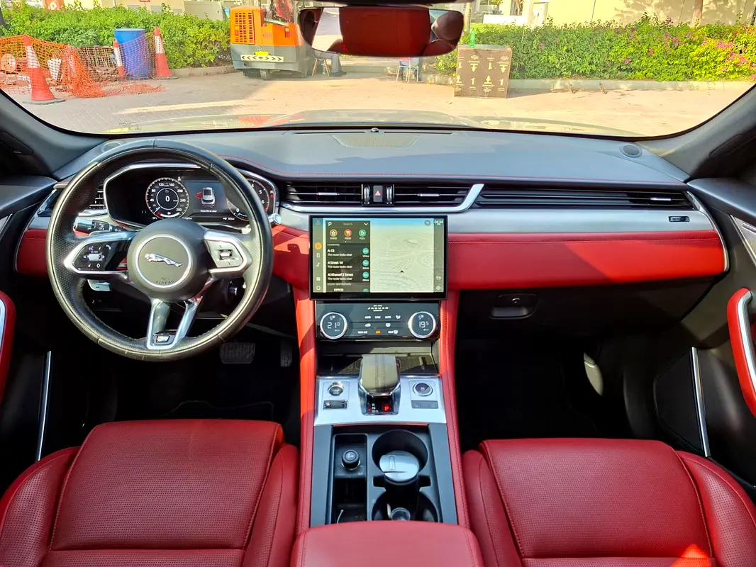 JAGUAR F-Pace R-Dynamic SE 2021 - photo 9 - Import Émirats | International Cars
