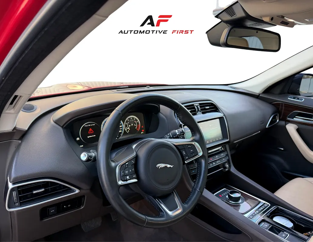 JAGUAR F-Pace 25T 2018 - photo 5 - Import Émirats | International Cars