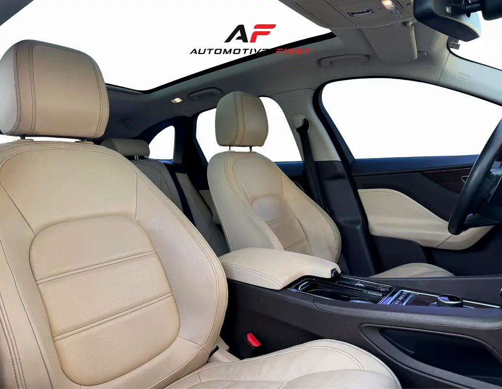 JAGUAR F-Pace 25T 2018 - photo 8 - Import Émirats | International Cars