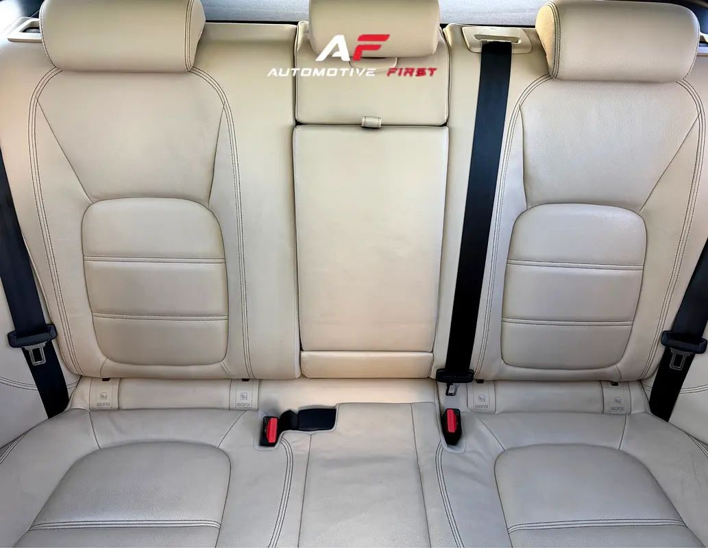 JAGUAR F-Pace 25T 2018 - photo 9 - Import Émirats | International Cars
