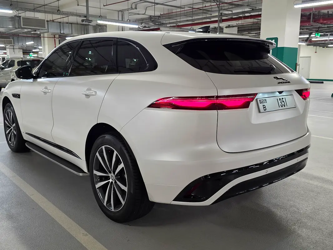 JAGUAR F-Pace R-Dynamic SE 2024 - photo 4 - Import Émirats | International Cars