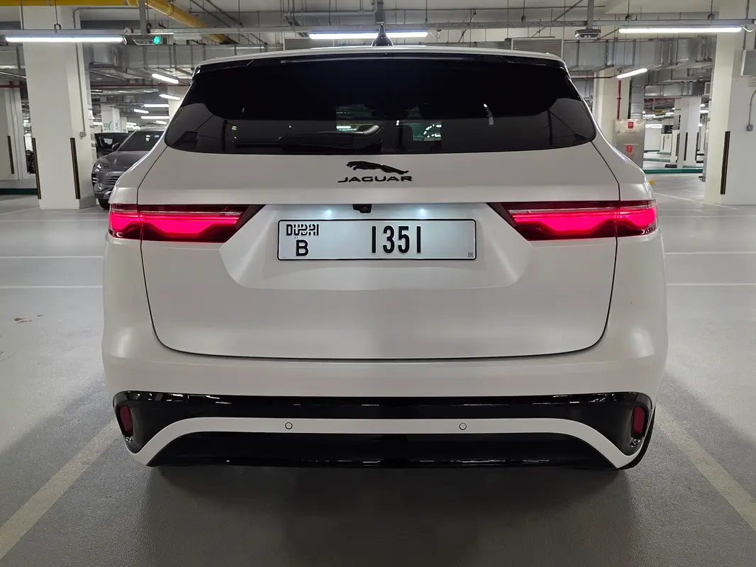 JAGUAR F-Pace R-Dynamic SE 2024 - photo 7 - Import Émirats | International Cars