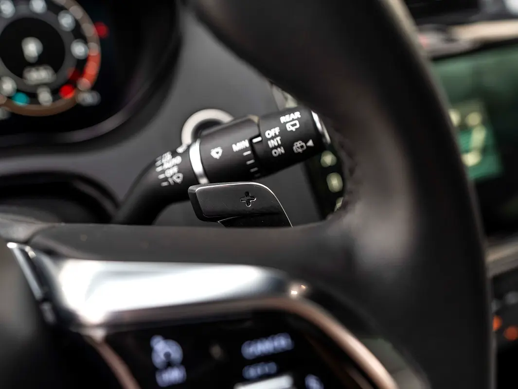 JAGUAR E-Pace R-Dynamic SE 2024 - photo 12 - Import Émirats | International Cars