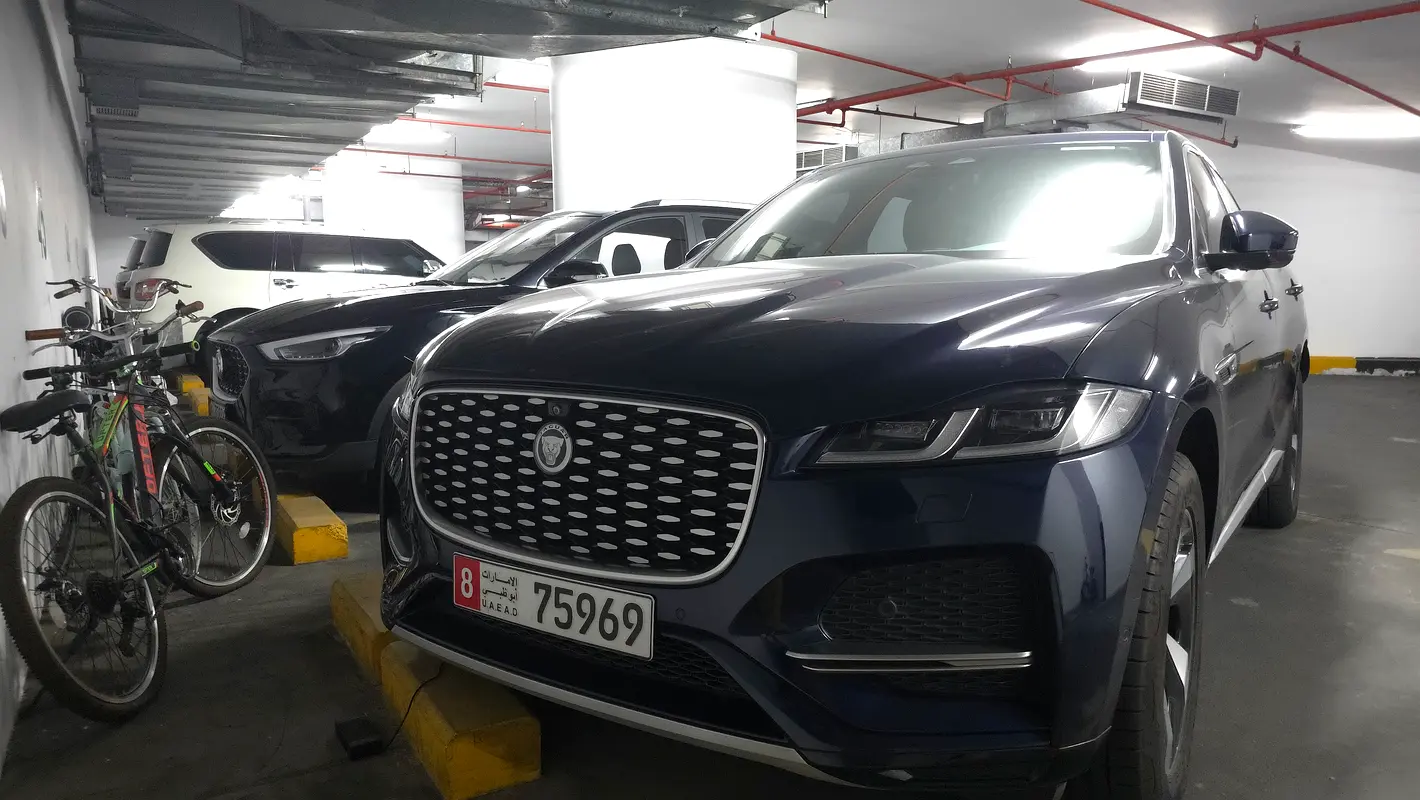 JAGUAR F-Pace P250 AWD 2021 - photo 3 - Import Émirats | International Cars