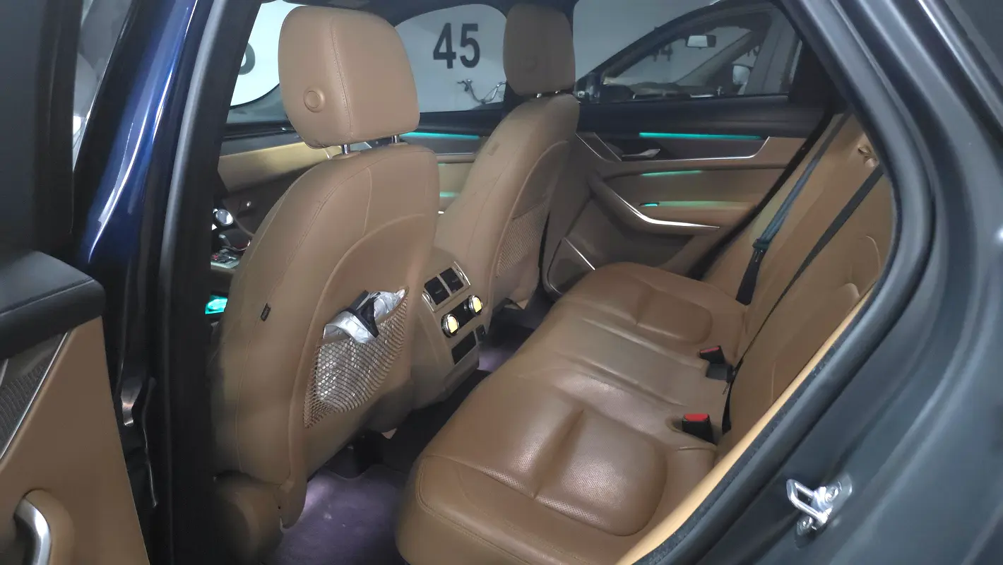 JAGUAR F-Pace P250 AWD 2021 - photo 5 - Import Émirats | International Cars