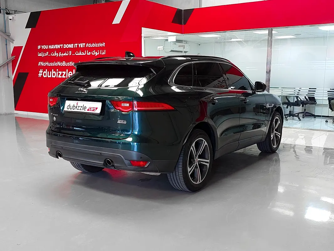 JAGUAR F-Pace 25T 2018 - photo 6 - Import Émirats | International Cars