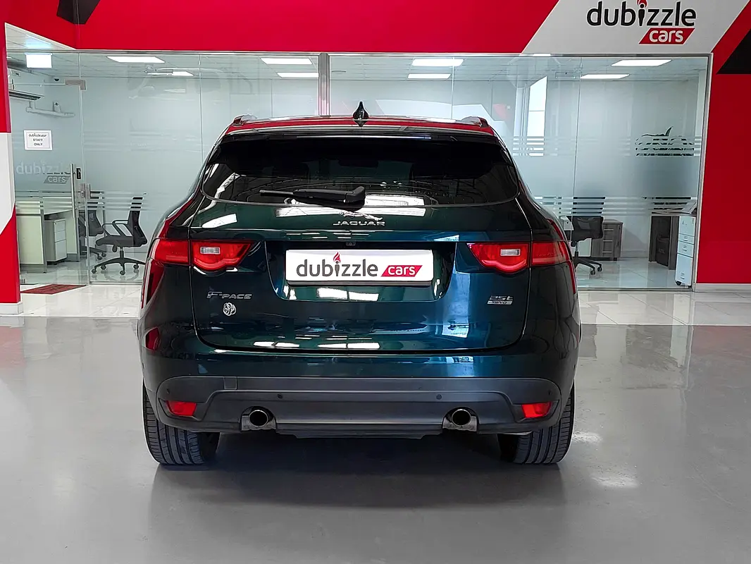 JAGUAR F-Pace 25T 2018 - photo 7 - Import Émirats | International Cars